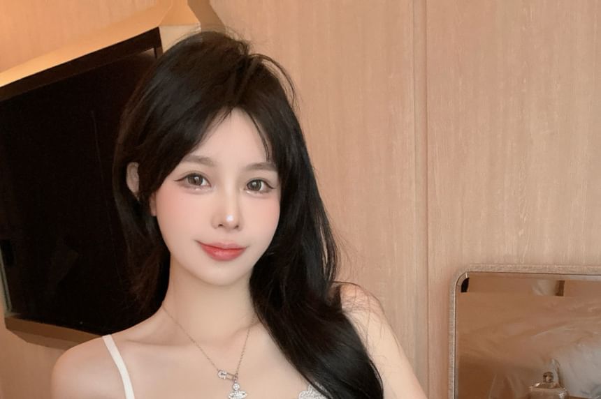 V-Neck Lace Panel Padded Crop Camisole