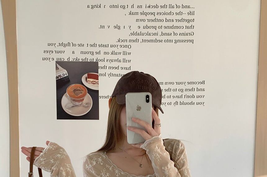 Long Sleeve Scoop Neck Lace Slim Blouse