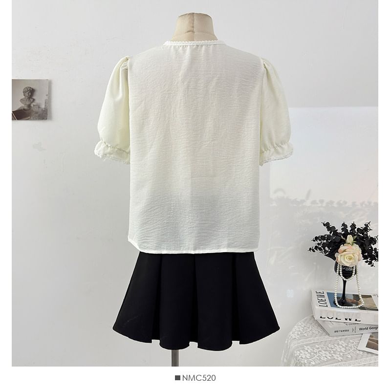 Puff Sleeve Lace-Trim Loose Blouse
