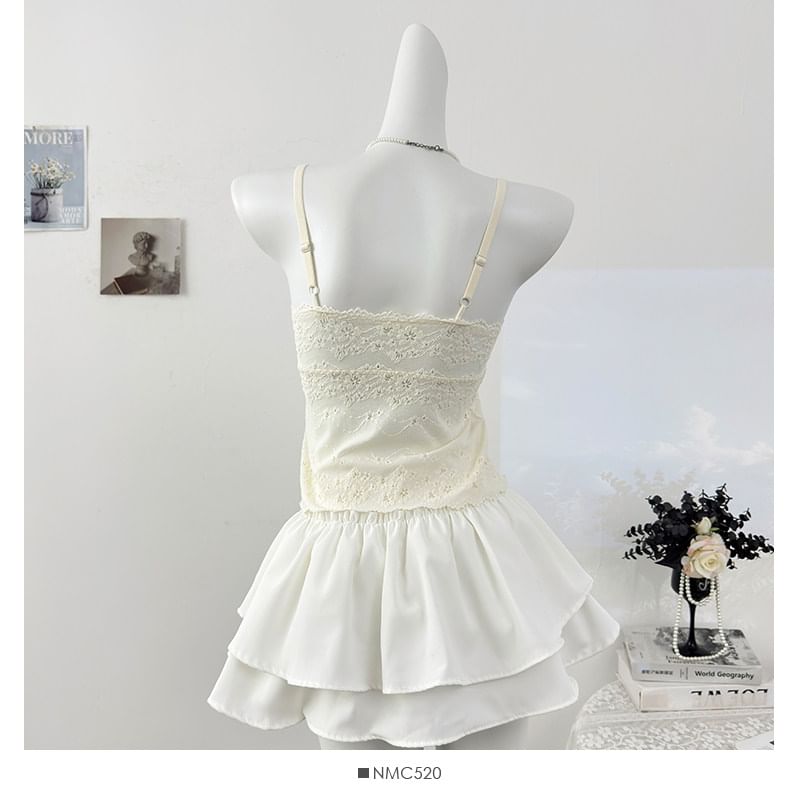 Lace Trim Slim-Fit Camisole with V-Neck