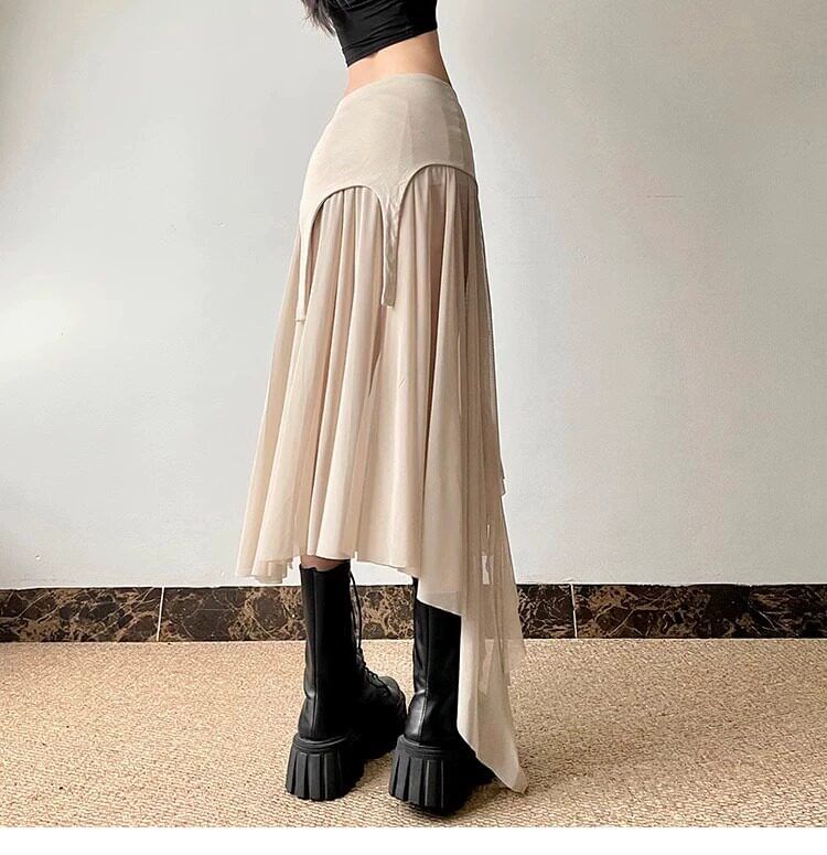 Asymmetric Low Waist Skirt