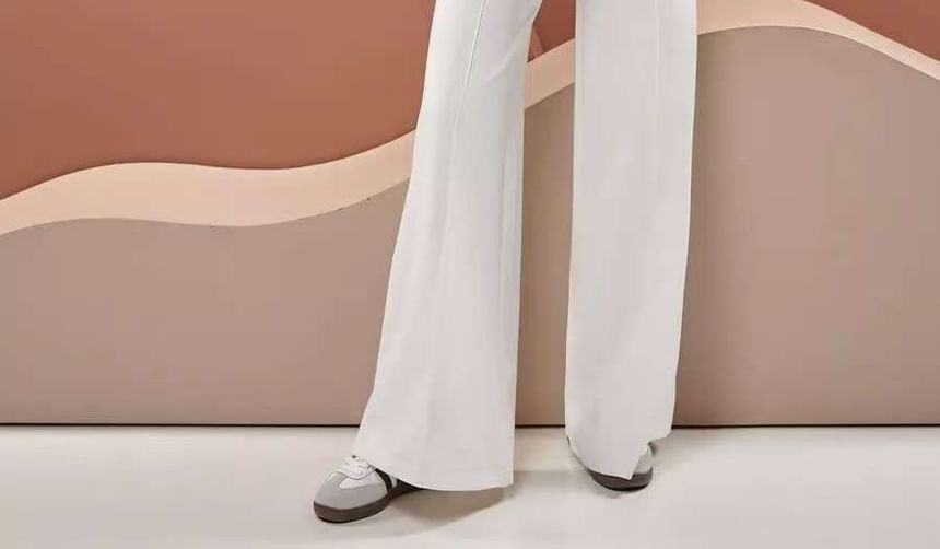 Boat Neck Knit Top with Long Sleeves