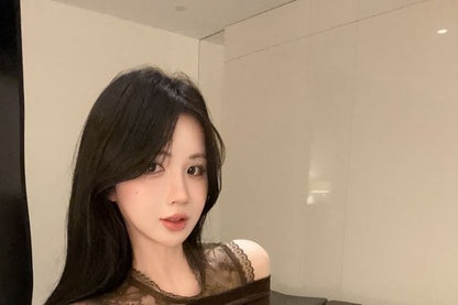 Long-Sleeve Cold Shoulder Lace Panel Velvet Top