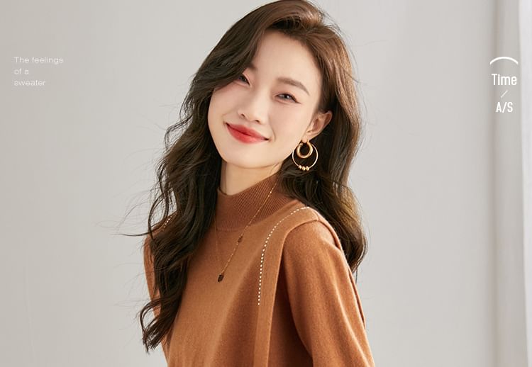High Neck Long-Sleeve Minimalist Sweater