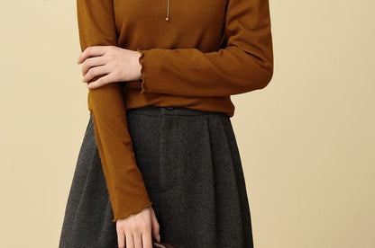 Crew Neck Tee with Long Sleeves and Ribbed Hem