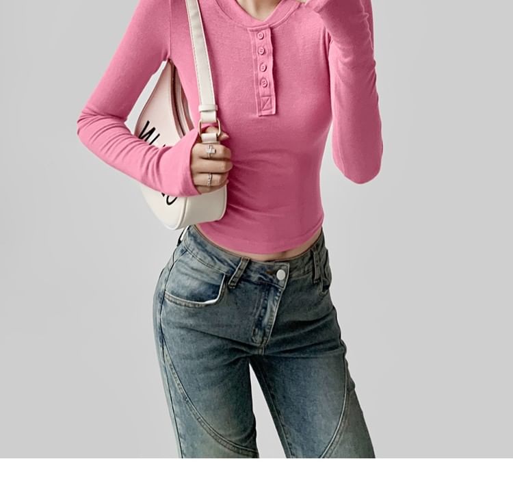 Cropped Henley T-Shirt with Long Sleeves and Slim Fit in Solid Color