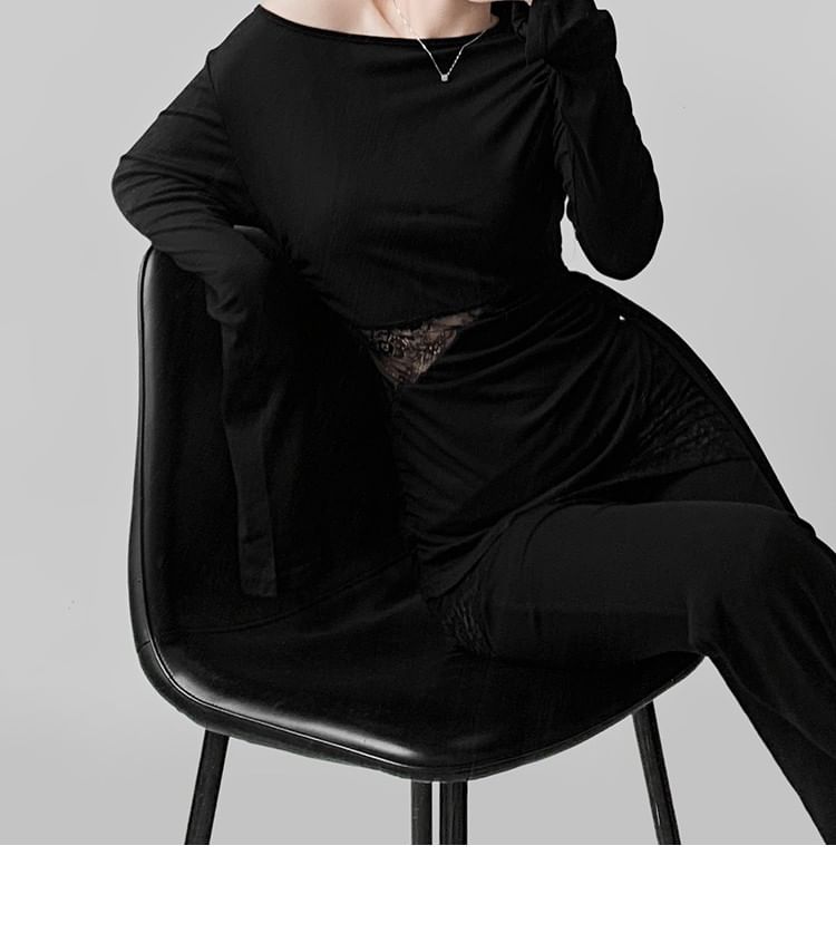 Slim-Fit Off-Shoulder Tee with Lace Panels and Asymmetric Long Sleeves