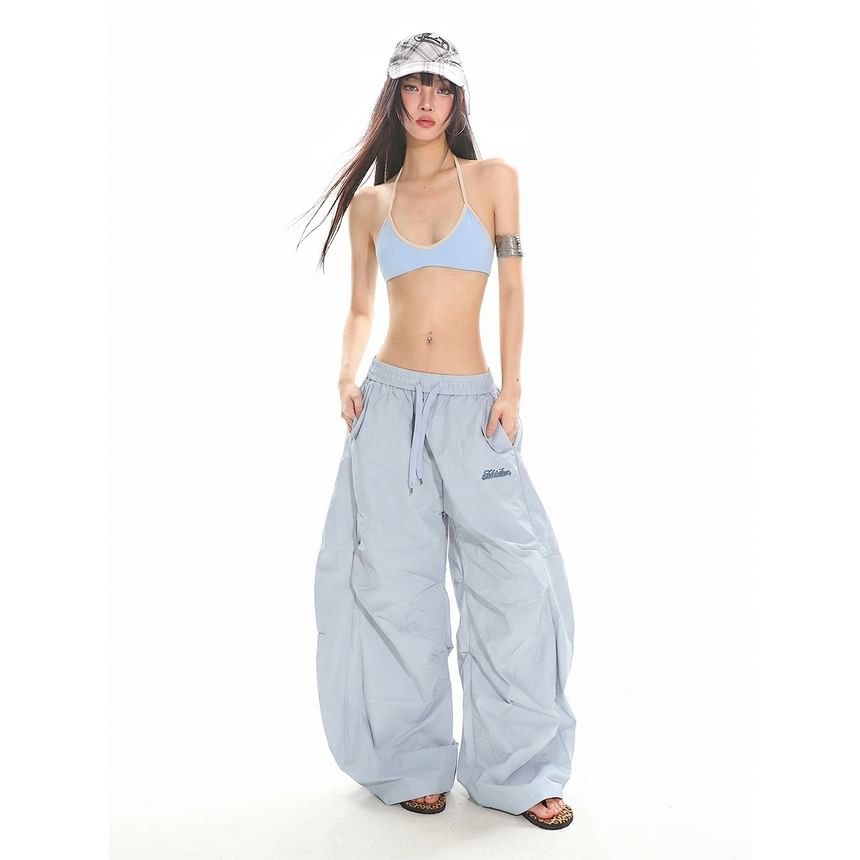 Contrast Trim Halter Crop Top with Open Back