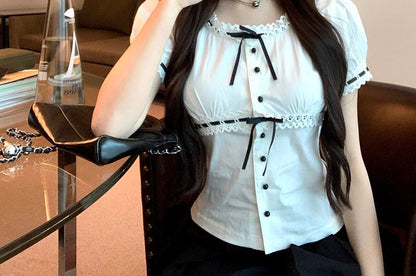 Round Neck Lace Trim Short Sleeve Button Blouse