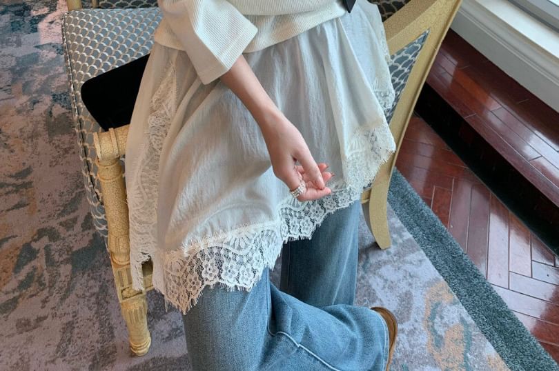 Round Neck Mock Two Piece Lace Panel Long Top