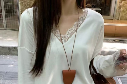 V-Neck Lace Panel Short Sleeve T-Shirt