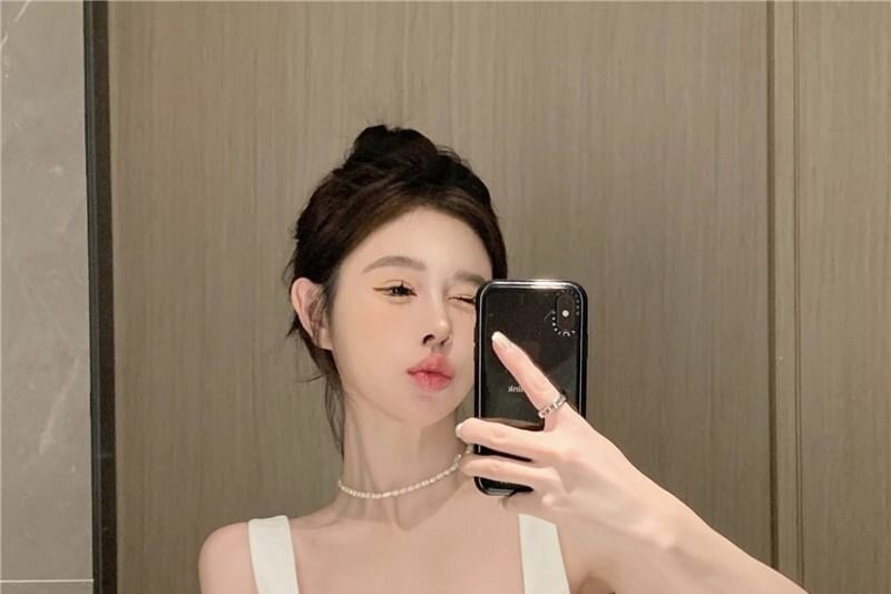 Square Neck Plain Lace Trim Sleeveless Top