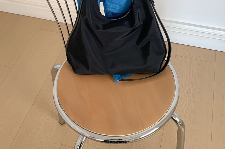 Plain Nylon Shoulder Bag