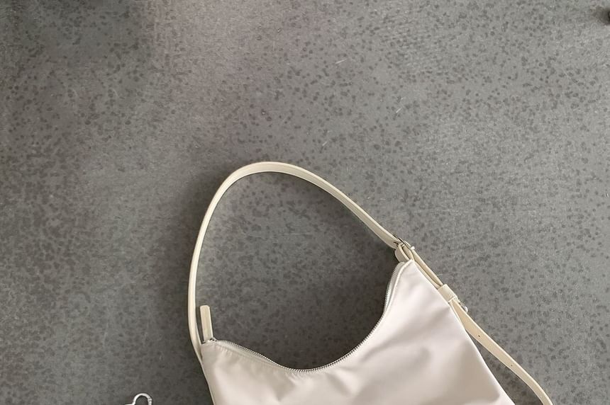 Plain Nylon Shoulder Bag