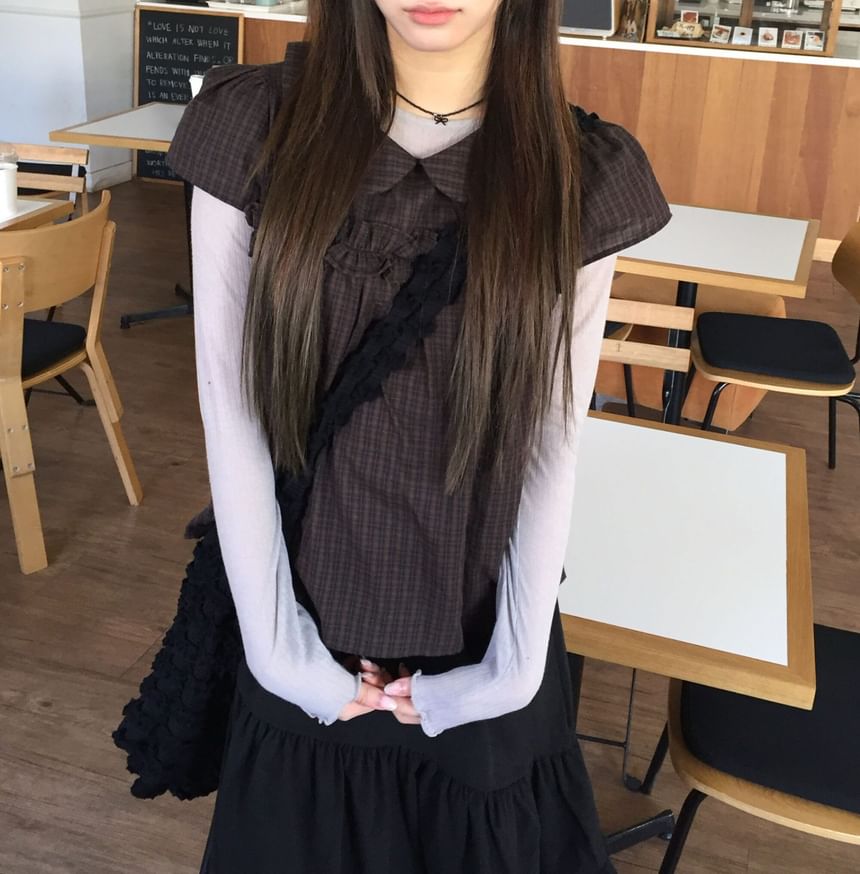 Collared Plaid Cropped Tee with Short Sleeves