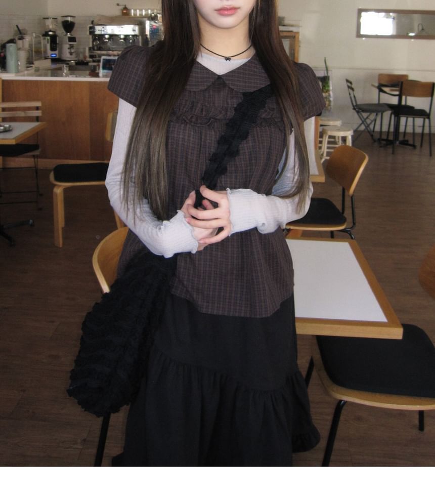 Collared Plaid Cropped Tee with Short Sleeves
