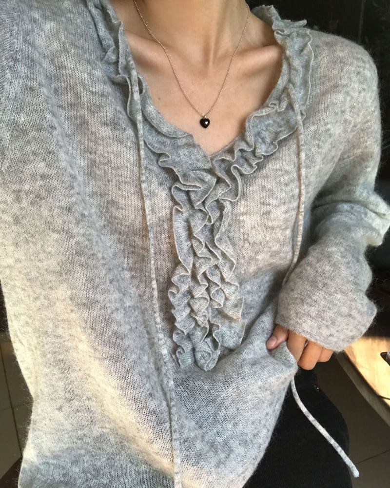 Ruffled Long-Sleeve V-Neck Knit Top