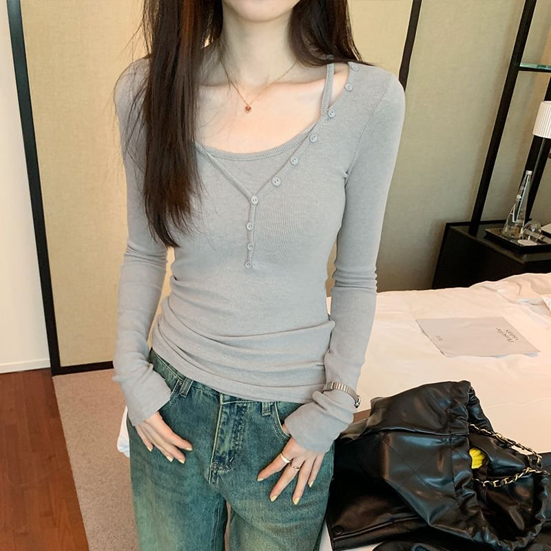 Extended Sleeve Minimalist Two-Piece Button Top