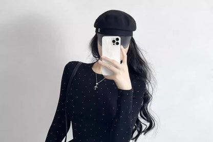 Extended Sleeve Round Collar Minimalist Crystal Tee