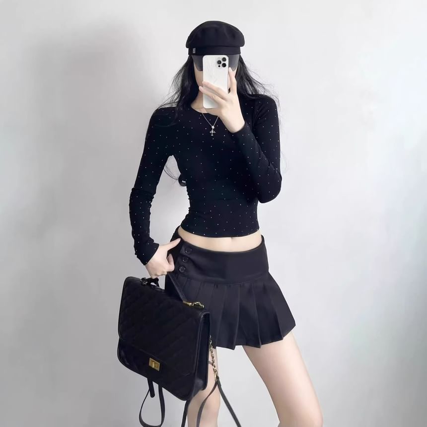 Extended Sleeve Round Collar Minimalist Crystal Tee