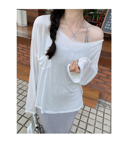 Extended Sleeve Single-Shoulder Minimalist Loose Tee
