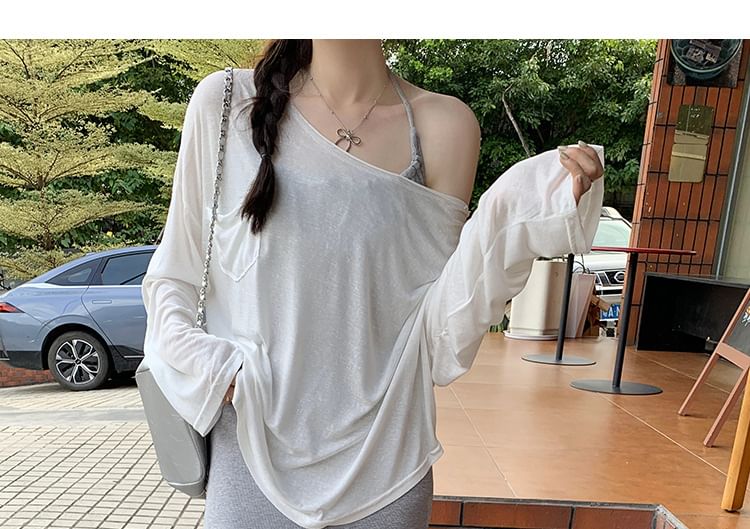 Extended Sleeve Single-Shoulder Minimalist Loose Tee