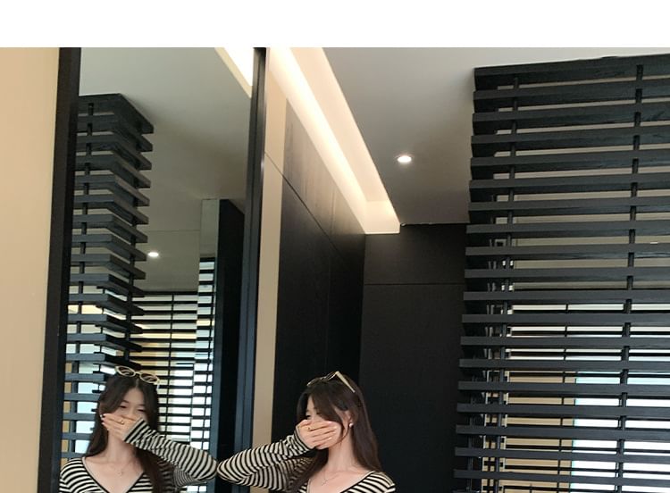 Extended Sleeve V-Neck Striped Buttoned Tee