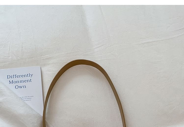 Chunky Chain Faux Leather Shoulder Bag