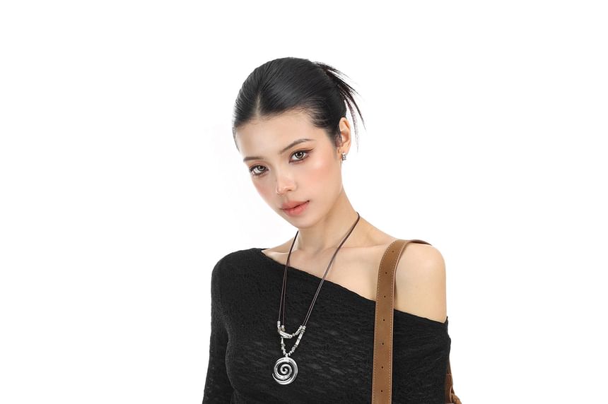 One-Shoulder Asymmetric Long-Sleeve Tee