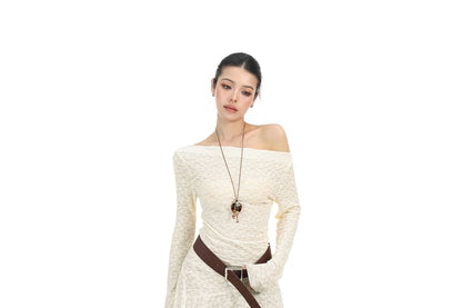One-Shoulder Asymmetric Long-Sleeve Tee