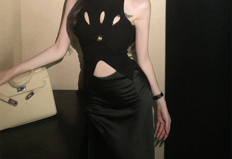 Cutout Front-Slit Cropped Halter Top in Solid