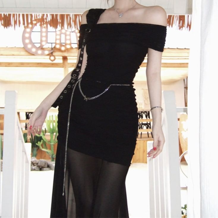 Short-Sleeve Off Shoulder Plain Maxi Sheath Dress