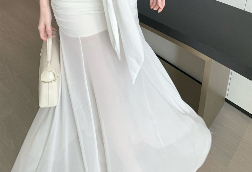 Spaghetti Strap V-Neck Trained Plain Maxi A-Line Dress