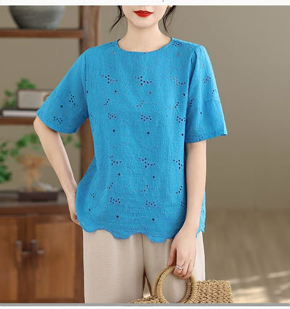 Short Sleeve Crew Neck Lace Blouse