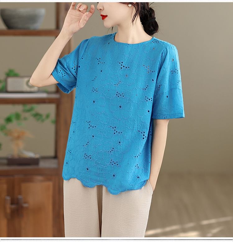 Short Sleeve Crew Neck Lace Blouse