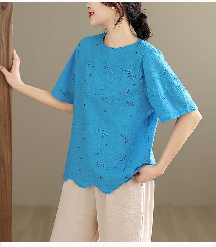 Short Sleeve Crew Neck Lace Blouse