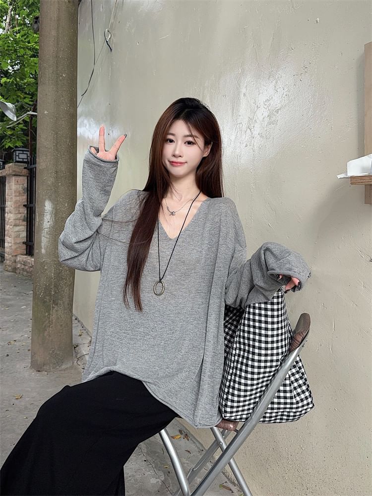 Long Sleeve V-Neck Solid Tee