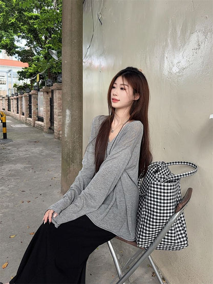 Long Sleeve V-Neck Solid Tee