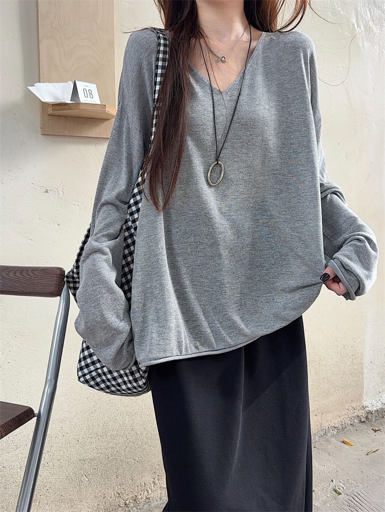 Long Sleeve V-Neck Solid Tee