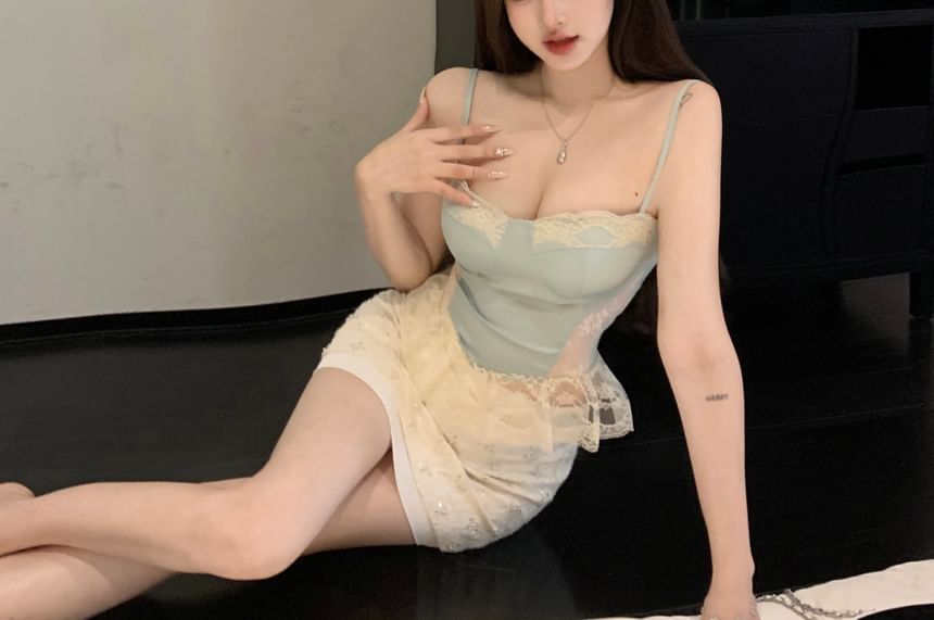 Lace Panel Sleeveless Cami