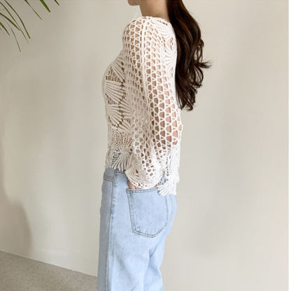Round Neck Long Sleeve Scallop Trim Crochet Knit Top