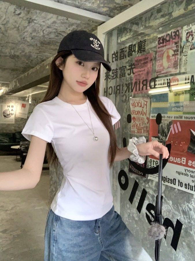 Short Sleeve Crew Neck Ruched Solid T-Shirt