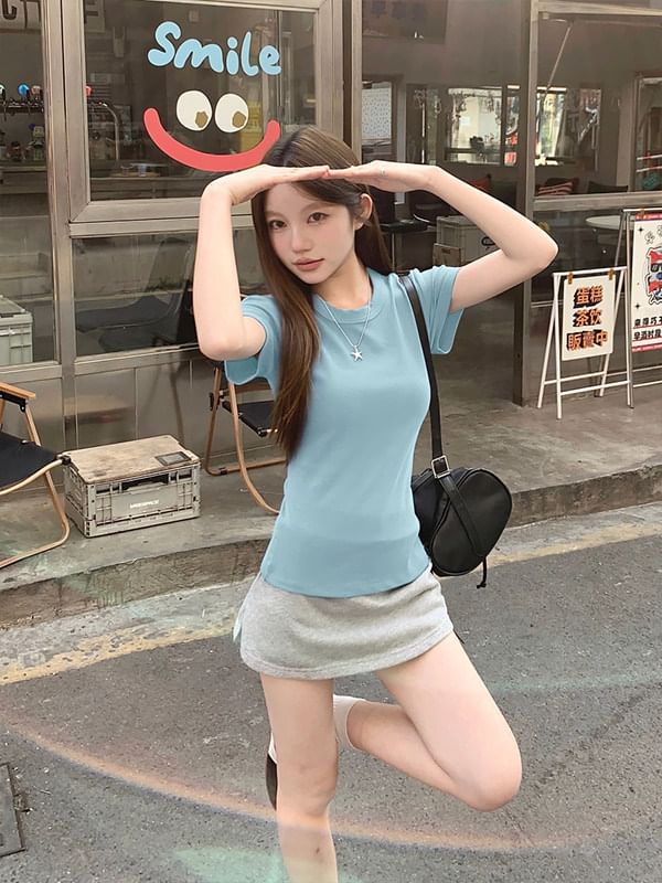 Short Sleeve Crew Neck Ruched Solid T-Shirt
