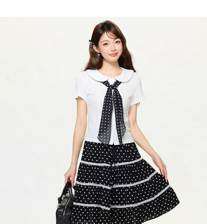 Short-Sleeve Plain Shirred Button-Up Blouse / Dotted Sash