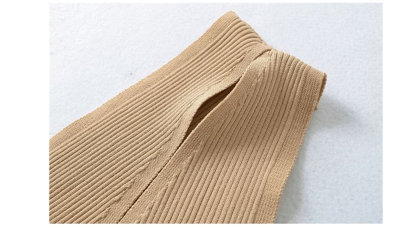 Sleeveless One Shoulder Solid Cutout Knit Top