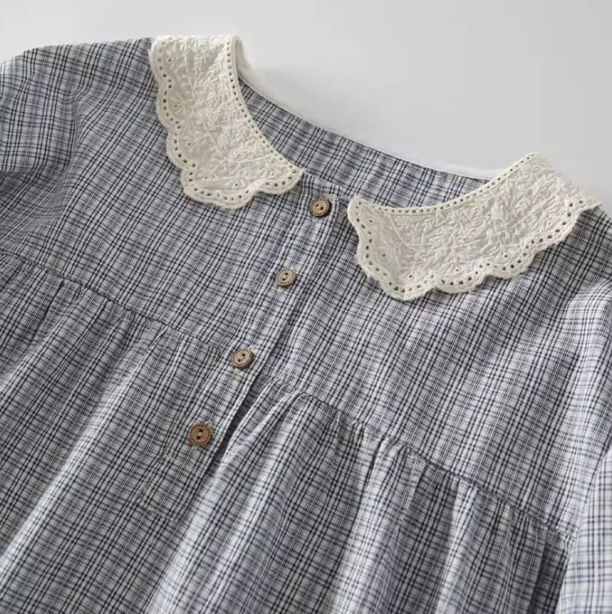 Long-Sleeve Lace Collar Plaid Blouse