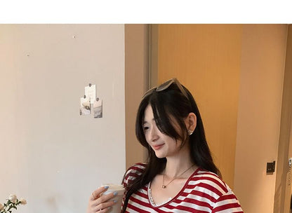 Short-Sleeve V-Neck Striped Lace Trim T-Shirt