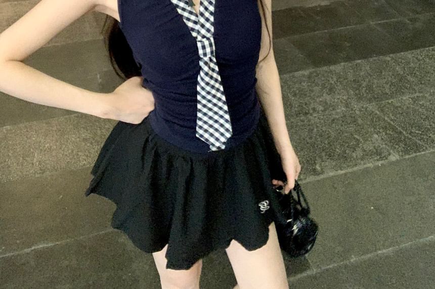 Sleeveless Collared Gingham Tie Detail Top / Mid Rise Solid Mini Flared Skort