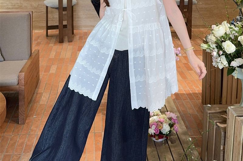 Sleeveless V-Neck Plain Lace Trim Blouse