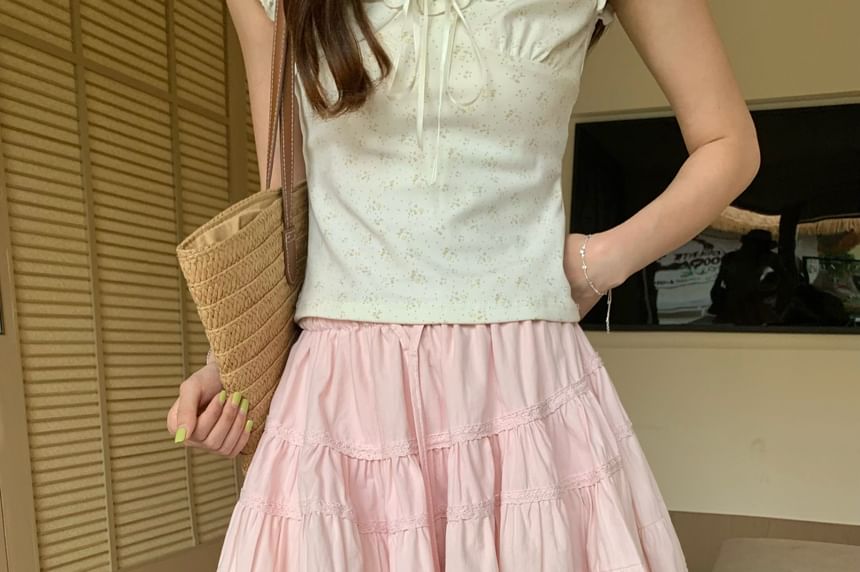 Mid Rise Plain Lace Trim Mini A-Line Skirt